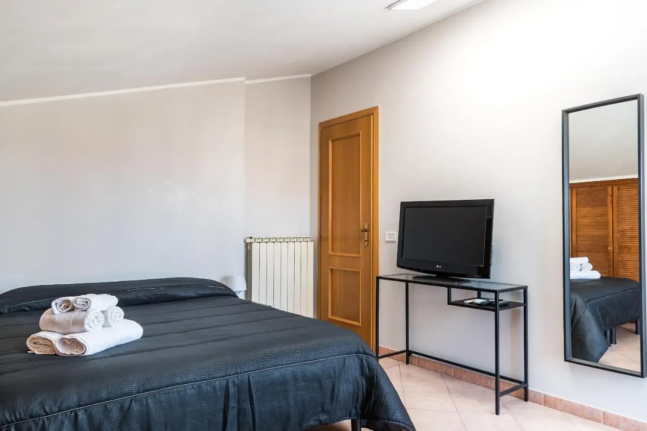 Travelershome Ciampino&Morena Guesthouse Roma Affittacamere